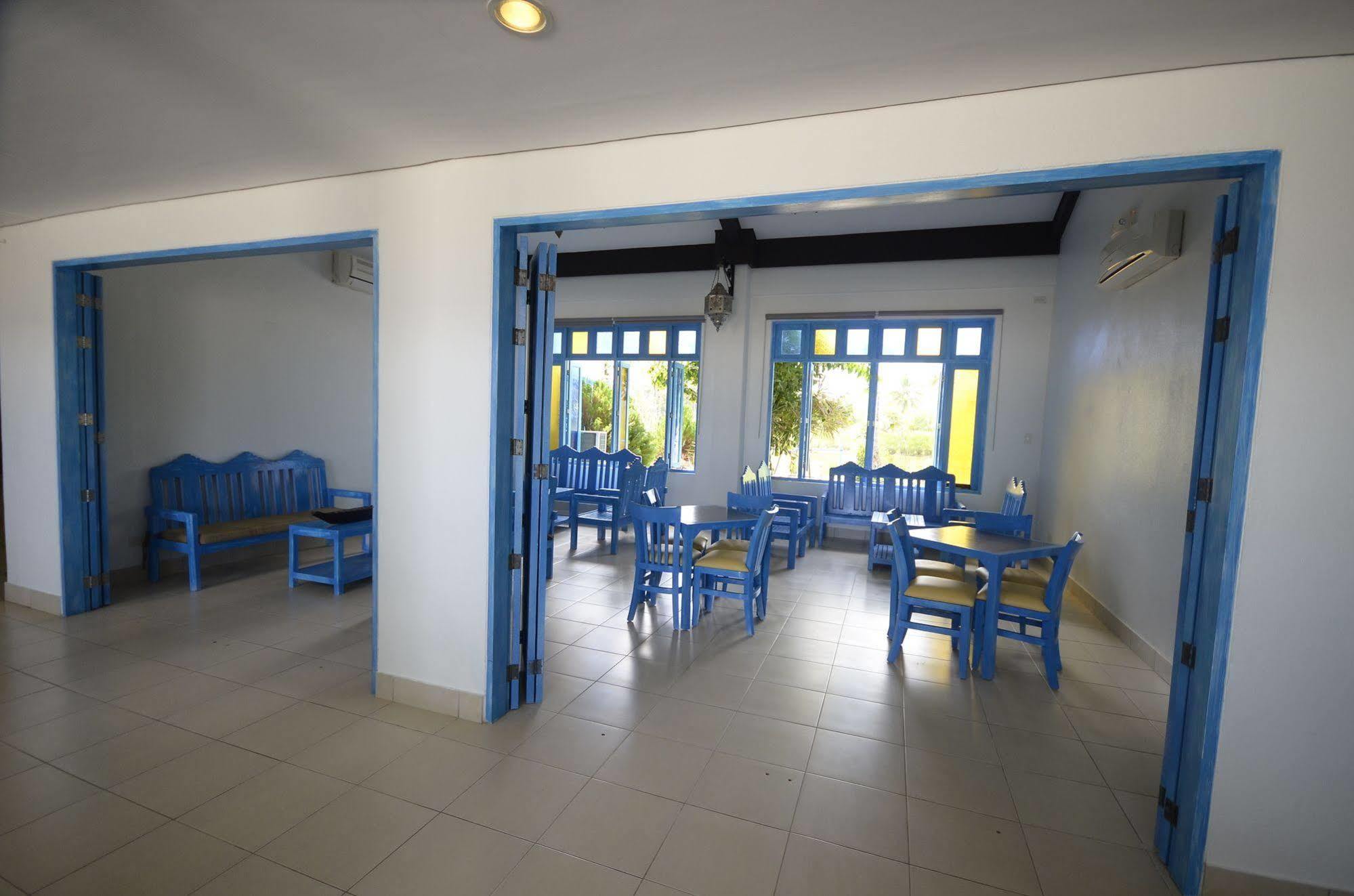 Microtel By Wyndham Puerto Princesa Exteriér fotografie
